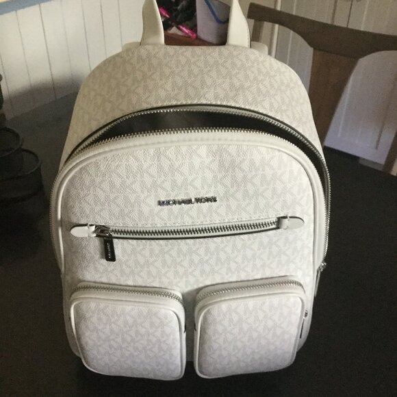 NWT Michael Kors backpack white and grey silver zippers 3 outside pockets - Picture 1 of 8